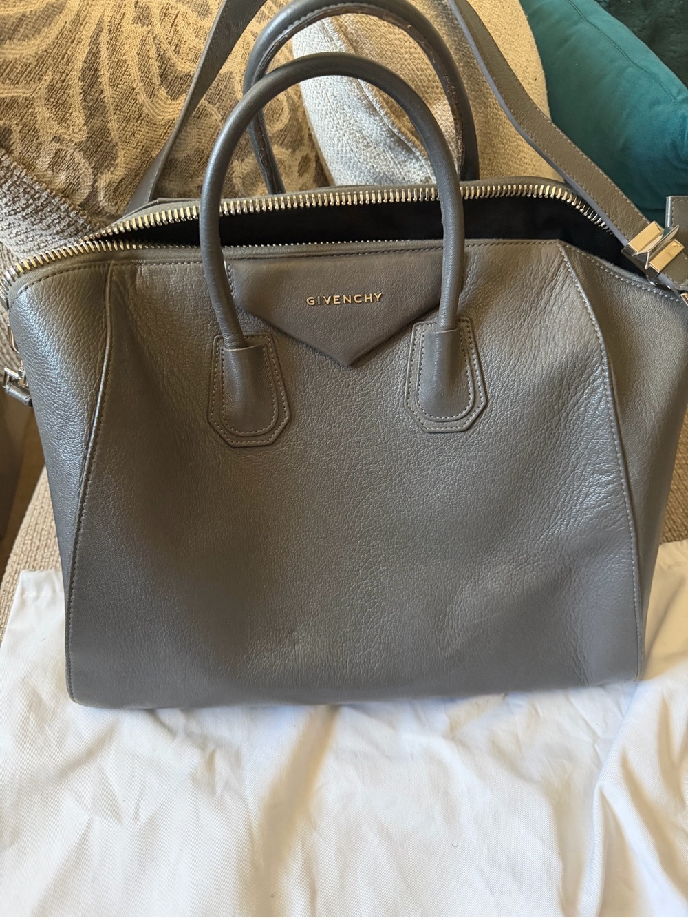 Givenchy Antigona Dark Gray Leather - Picture 9 of 12